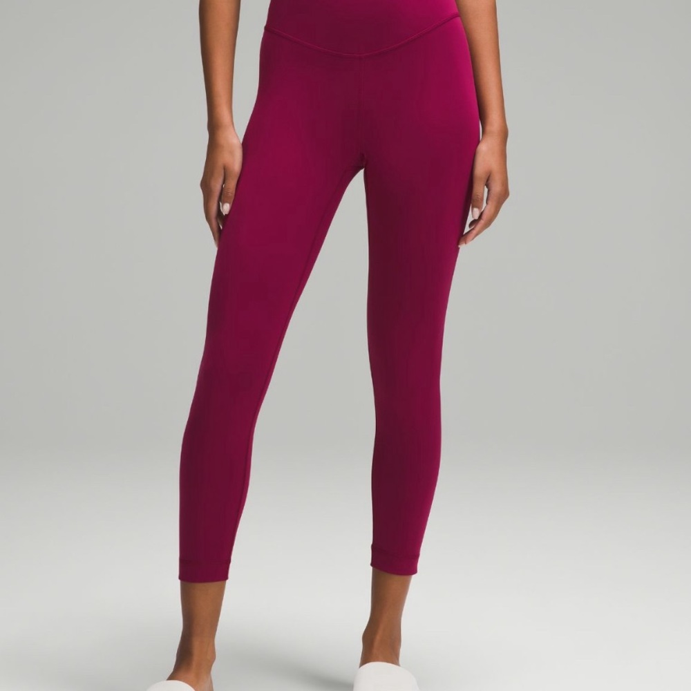 Lululemon magenta align leggings